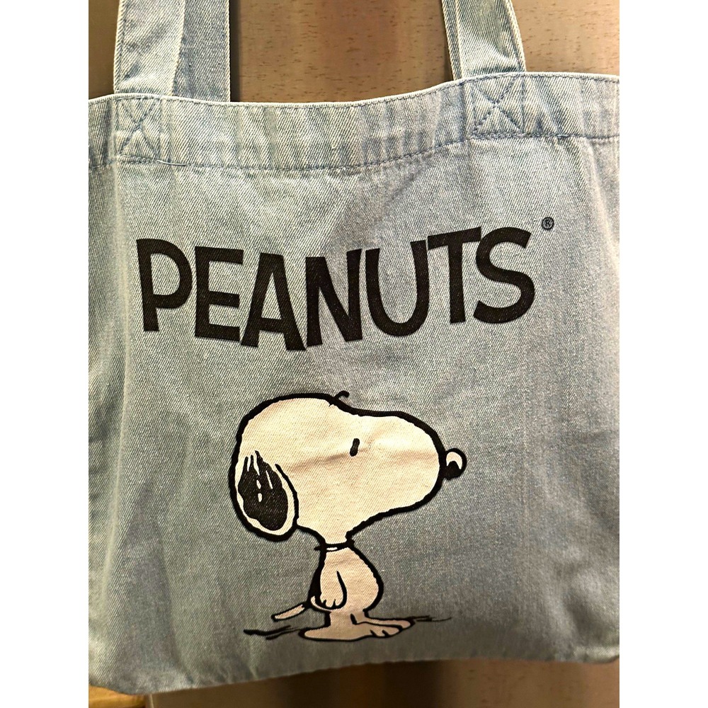 NWOT Peanuts Snoopy Denim Tote/Shopper light Wash Blue 2019 School Work Gym